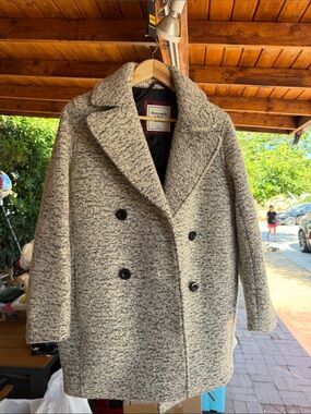 Abercrombie & Fitch Double-Breasted Speckled Cream and Black Pea Coat